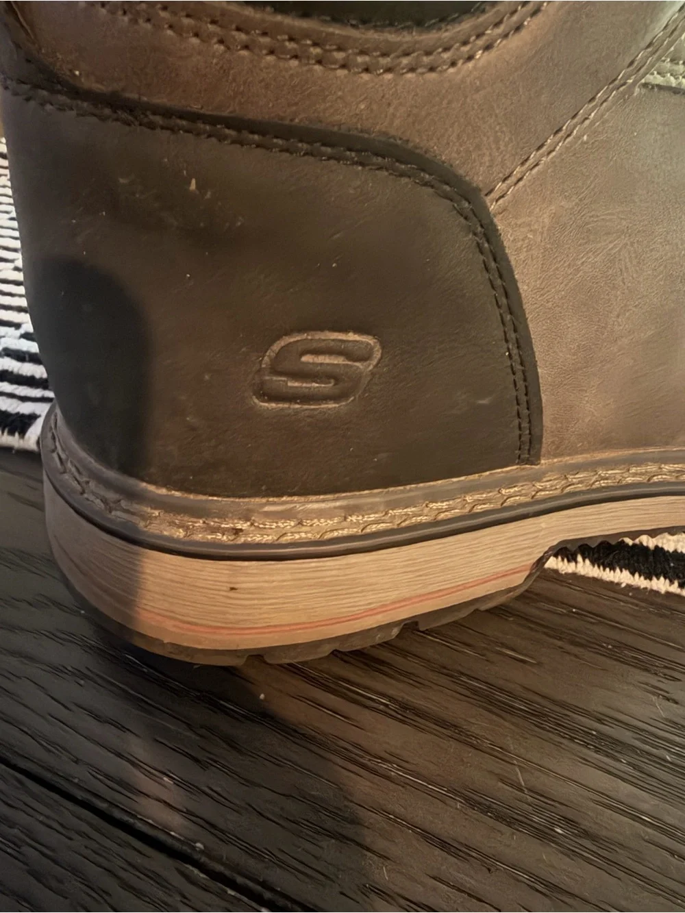 Skechers Men's Corado-Jaxx waterproof boots size 10 excellent condition.